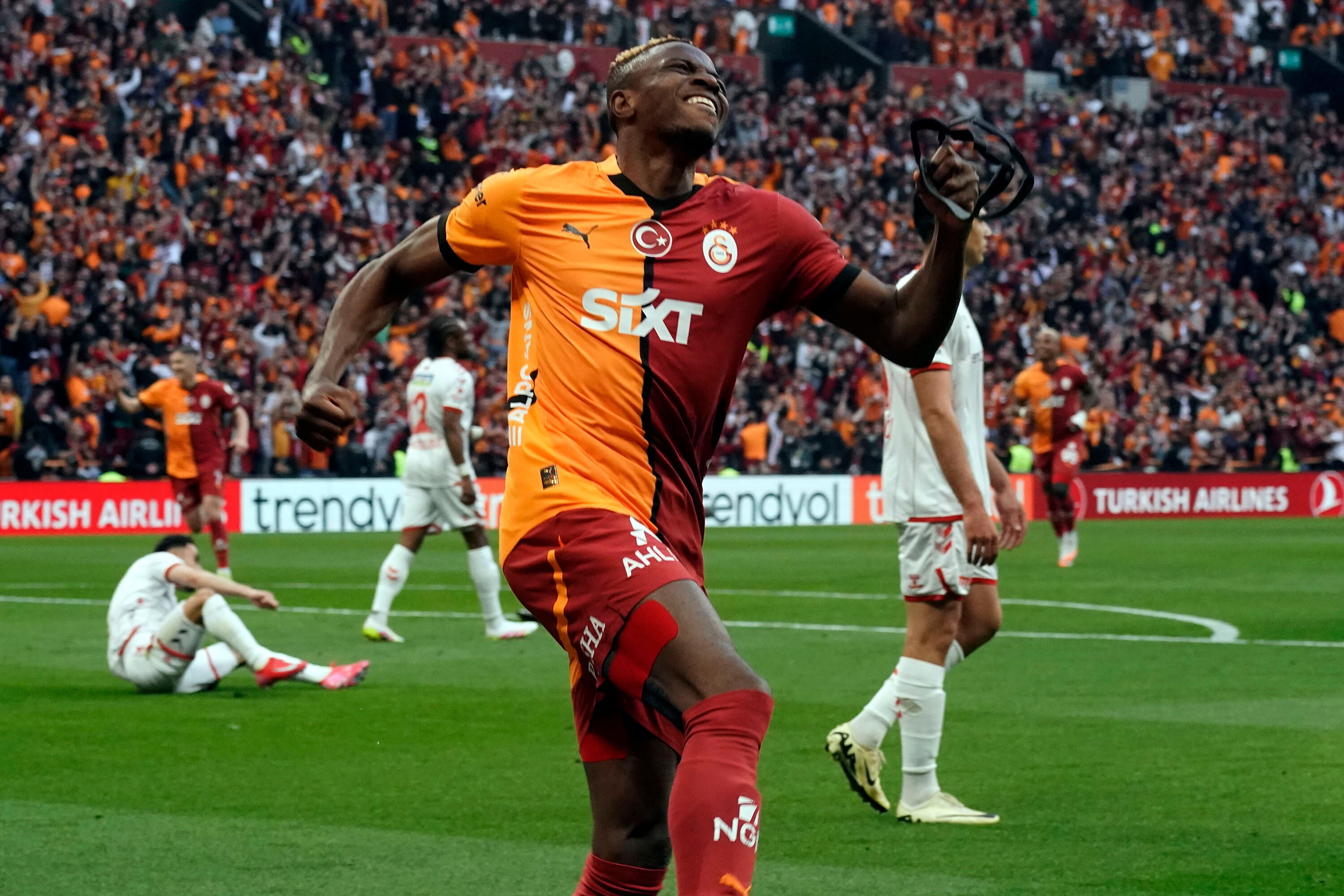 Galatasaray'da Osimhen umudu yeniden yeşerdi! Galatasaray'da Osimhen umudu yeniden yeşerdi! - 2. Resim