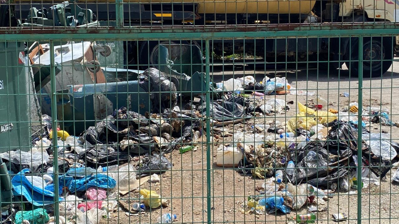 Görenler aynı yorumu yapıyor! Bu görüntü belediyenin temizlik işleri müdürlüğünden Görenler aynı yorumu yapıyor! Bu görüntü belediyenin temizlik işleri müdürlüğünden