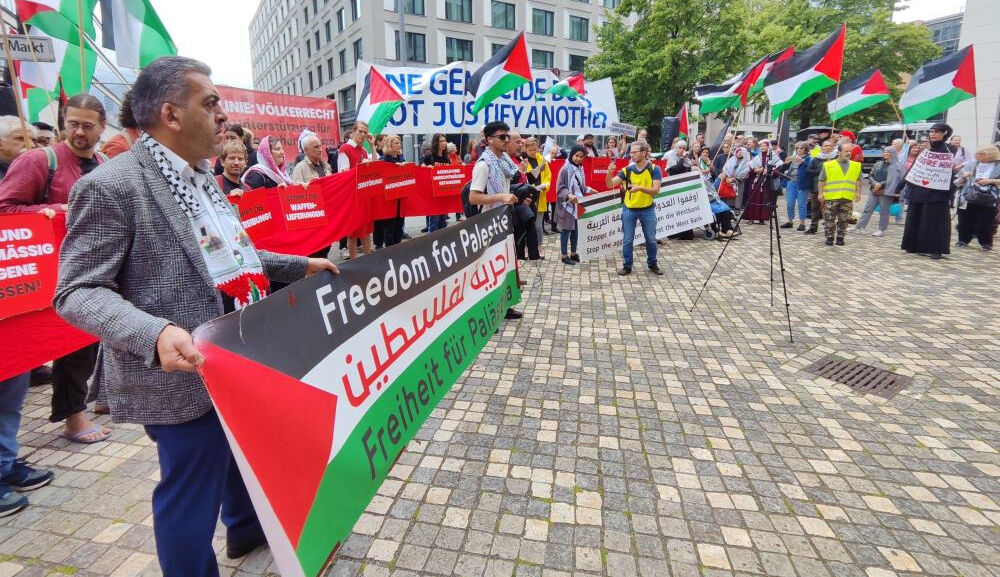 İsrailli soykırımcı bakana Almanya'da şok! "Kırmızı &ccedil;izgi &ccedil;oktan aşıldı" - 2. Resim