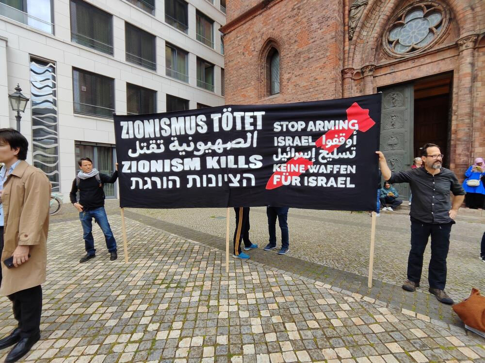 İsrailli soykırımcı bakana Almanya'da şok! "Kırmızı &ccedil;izgi &ccedil;oktan aşıldı" - 3. Resim