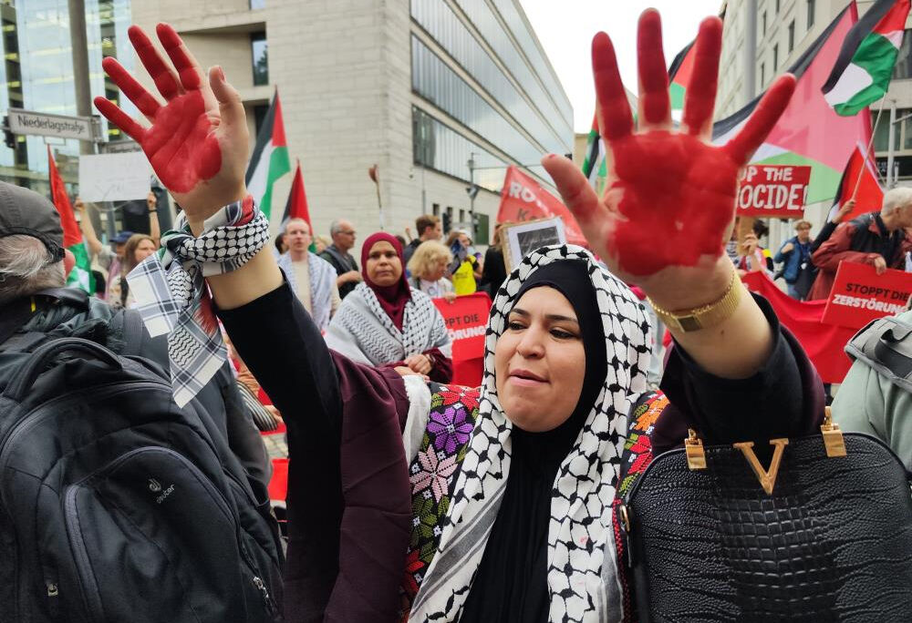 İsrailli soykırımcı bakana Almanya'da şok! "Kırmızı &ccedil;izgi &ccedil;oktan aşıldı" - 4. Resim