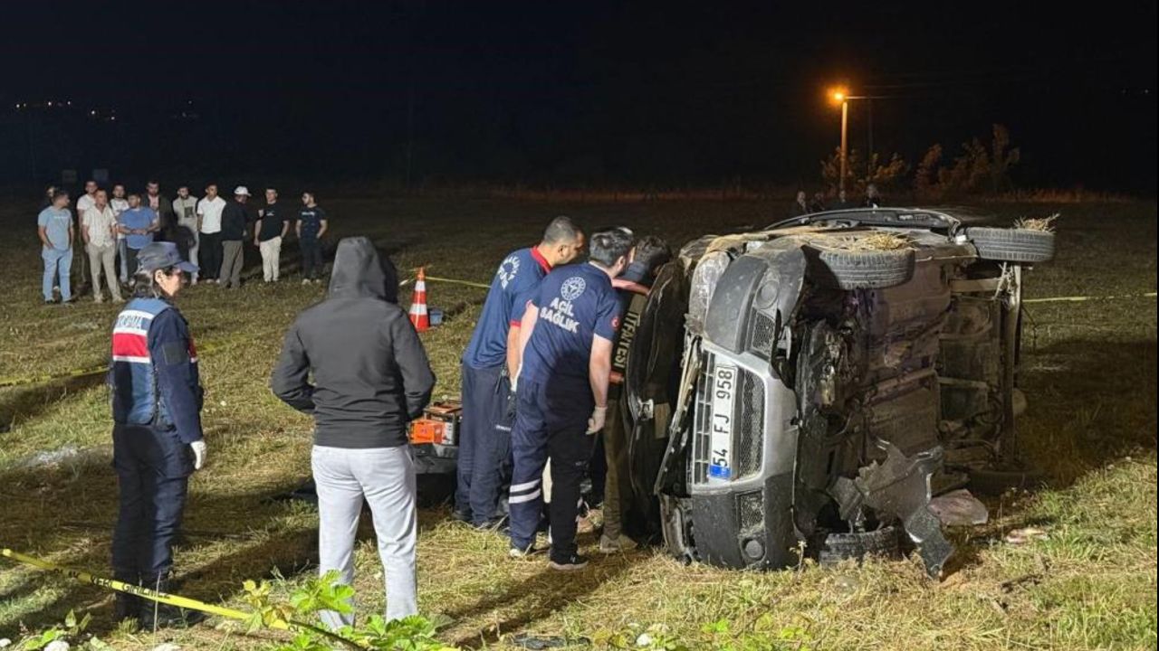 Sakarya'da kaza! Bayramları yasa döndü, karısı öldü Sakarya'da kaza! Bayramları yasa döndü, karısı öldü