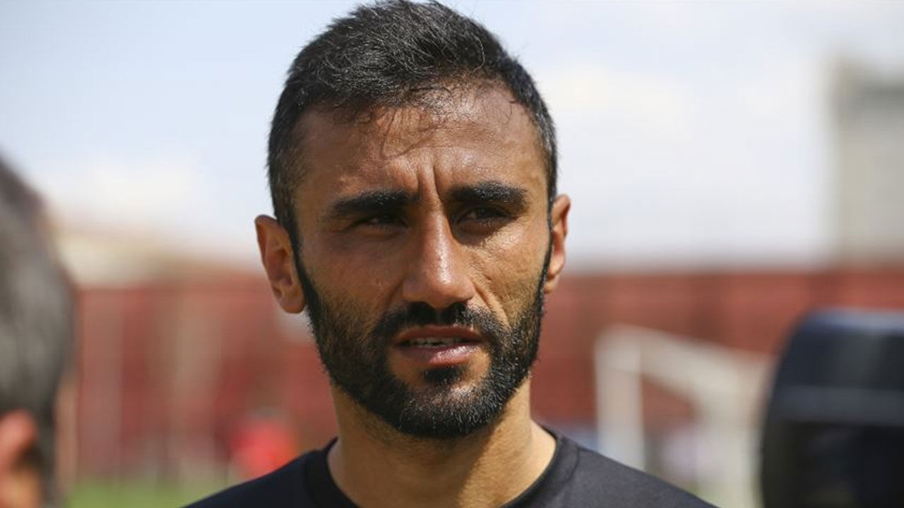 Süper Lig ekibinden Selçuk Şahin sürprizi! Resmen duyurdular Süper Lig ekibinden Selçuk Şahin sürprizi! Resmen duyurdular - 1. Resim