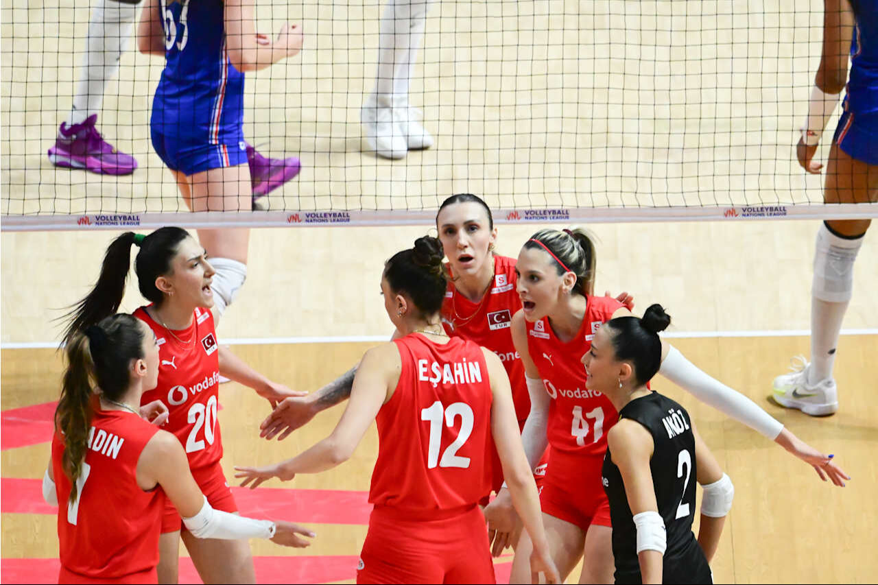 Türkiye Tayland voleybol maçı ne zaman, hangi kanalda? Milletler Ligi (VNL) Filenin Sultanları maçları Türkiye Tayland voleybol maçı ne zaman, hangi kanalda? Milletler Ligi (VNL) Filenin Sultanları maçları - 2. Resim