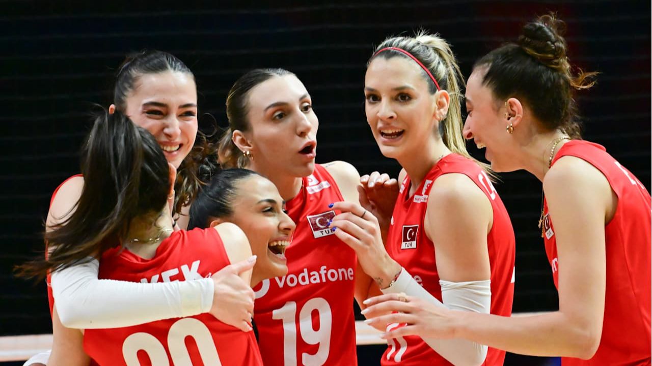Türkiye Tayland voleybol maçı ne zaman, hangi kanalda? Milletler Ligi (VNL) Filenin Sultanları maçları Türkiye Tayland voleybol maçı ne zaman, hangi kanalda? Milletler Ligi (VNL) Filenin Sultanları maçları