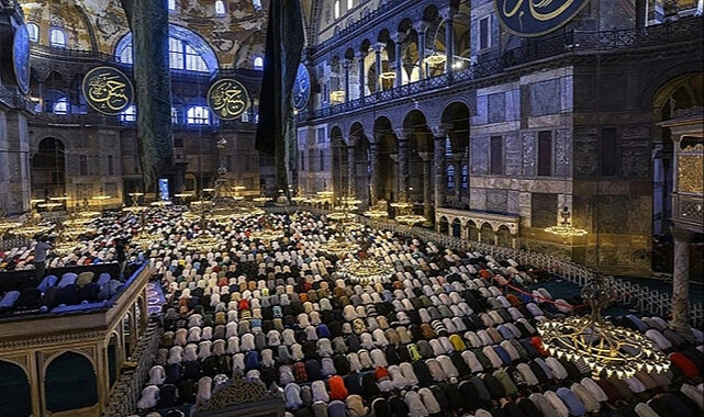 Unutulan teşrik tekbirinin kazası olur mu, bayram namazı farz mı vacip mi? - 4. Resim