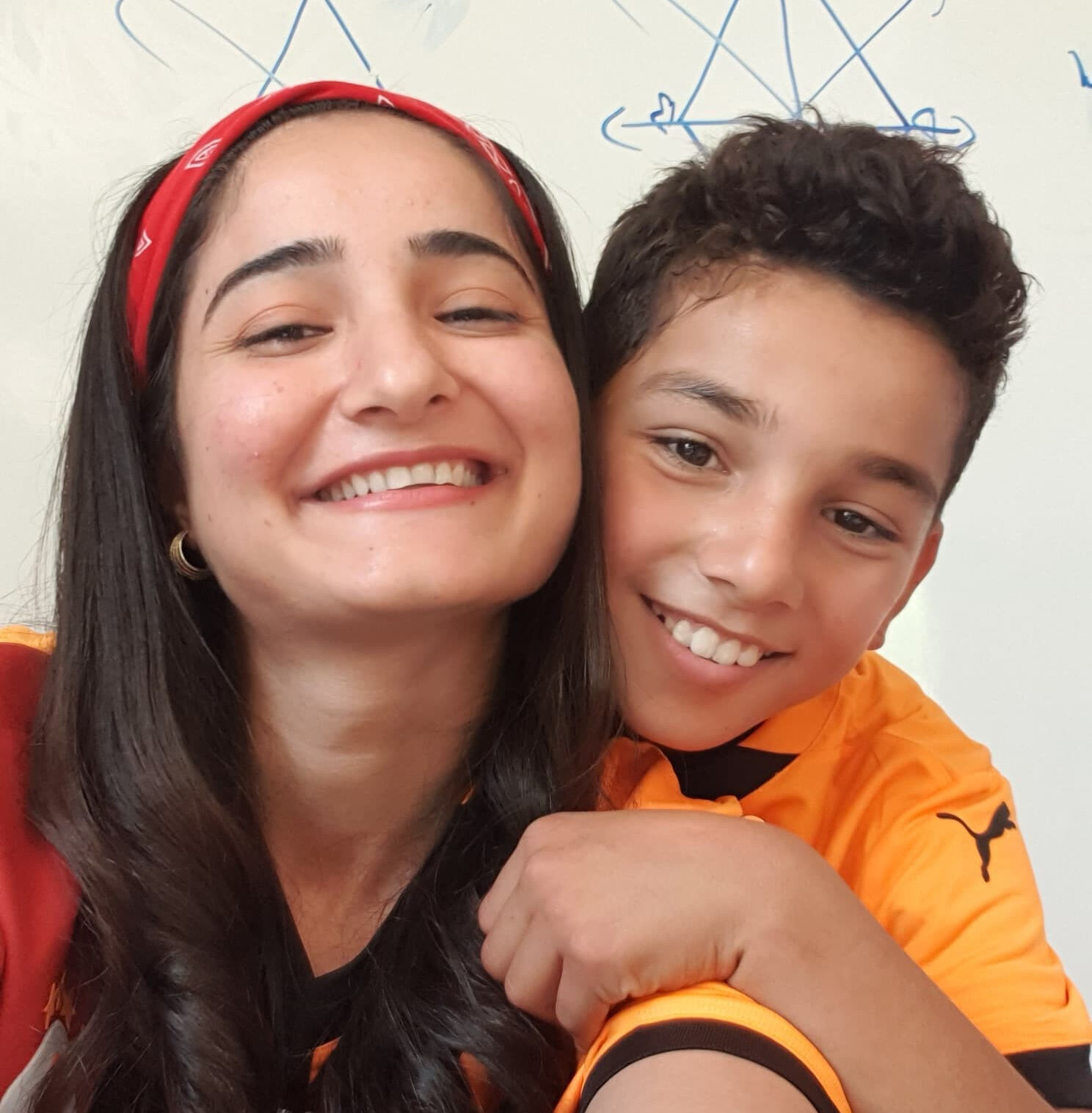 Yunus Akgün'den yürekleri ısıtan hareket! Köy okulundaki öğrencileri unutmadı Yunus Akgün'den yürekleri ısıtan hareket! Köy okulundaki öğrencileri unutmadı - 2. Resim