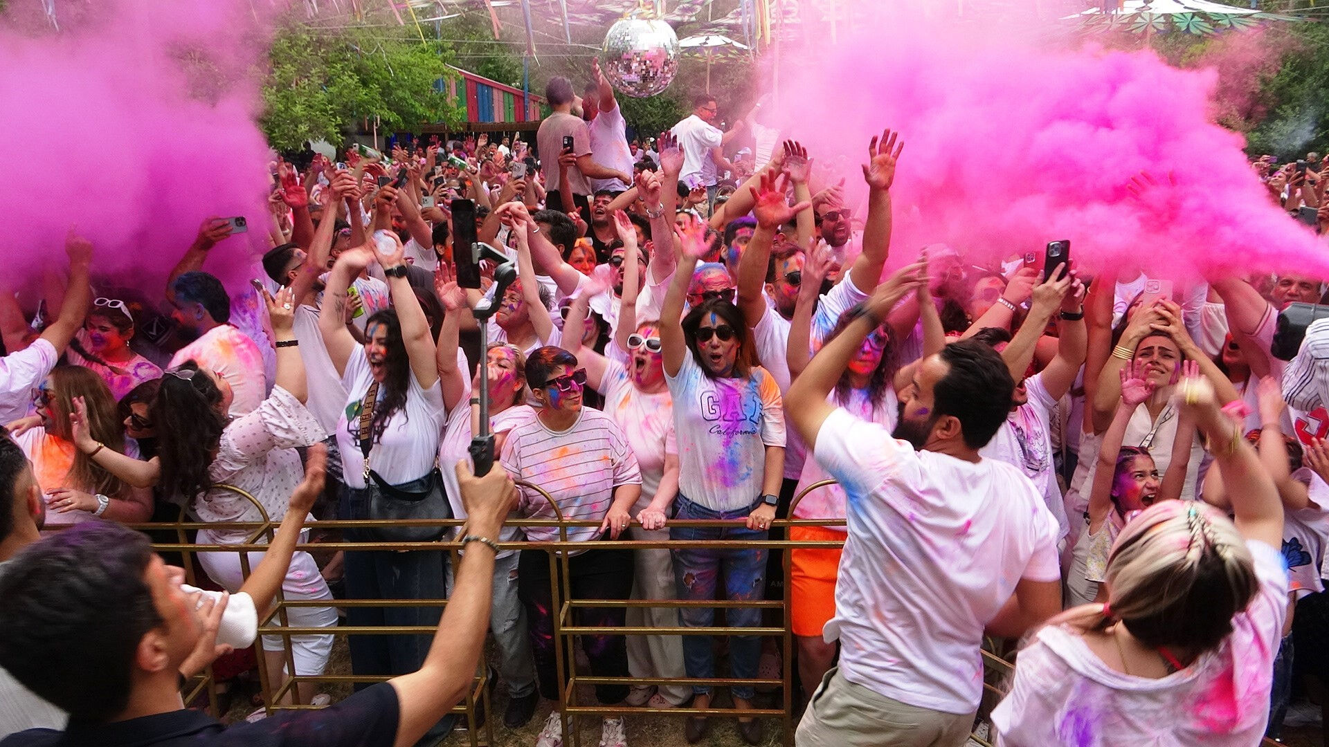 Bir kentimize turist akını! Hepsi aynı ülkeden bayram tatili için geldi - 1. Resim