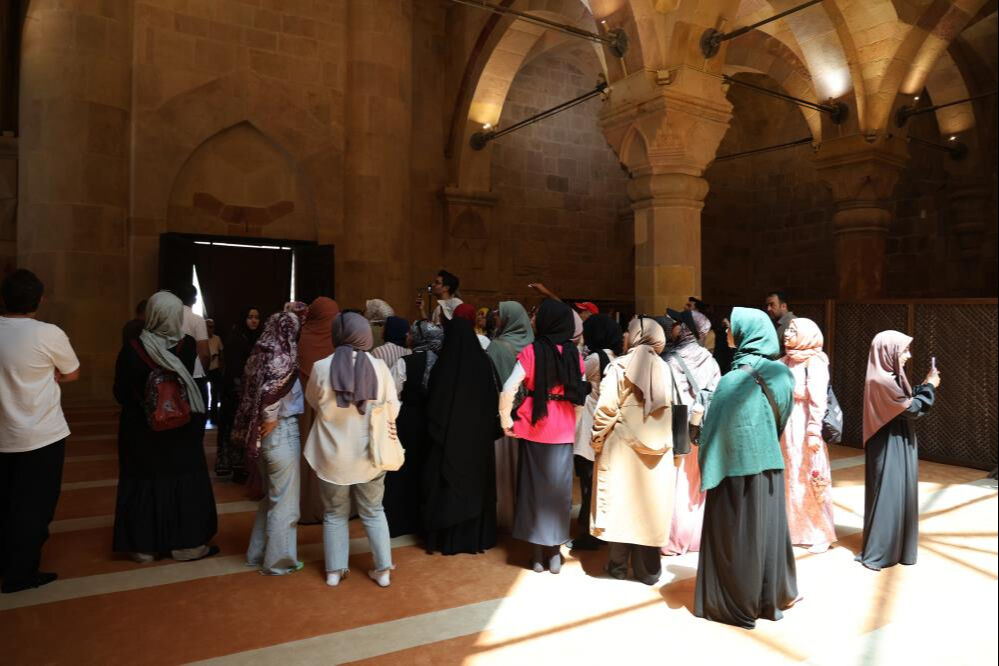 D&uuml;nya'da eşi yok, insanlar Divriği'ye akın ediyor! 'Dilleri kısır, kalemleri kırık bırakıyor...' - 3. Resim