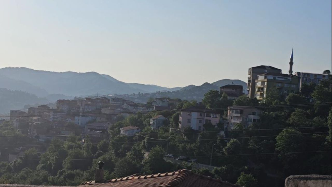 Zonguldak polisini alarma geçiren gelenek! İhbar yağdı, gerçek sonradan anlaşıldı Zonguldak polisini alarma geçiren gelenek! İhbar yağdı, gerçek sonradan anlaşıldı