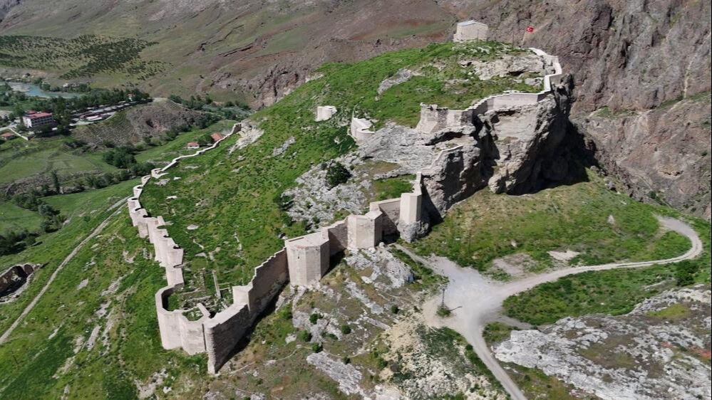 Asırlar boyunca fethedilemeyen Türk kalesi! Anadolu'da ilk... Asırlar boyunca fethedilemeyen Türk kalesi! Anadolu'da ilk... - 2. Resim