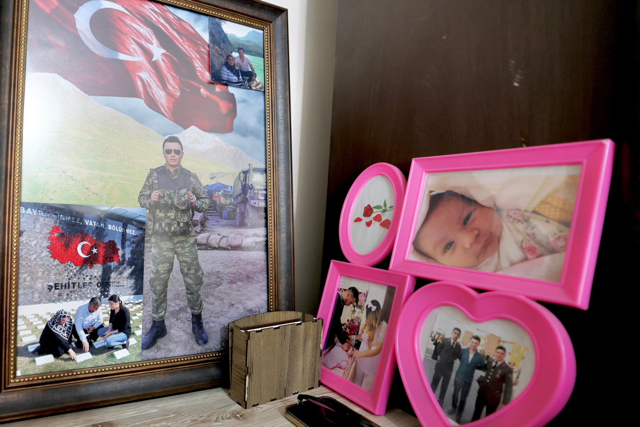 Bakan Yerlikaya'dan Kurban Bayramı'nda anlamlı ziyaret! 2019'da şehit düşen Fikret Dinçer'in ailesi ile görüştü Bakan Yerlikaya'dan Kurban Bayramı'nda anlamlı ziyaret! 2019'da şehit düşen Fikret Dinçer'in ailesi ile görüştü - 1. Resim