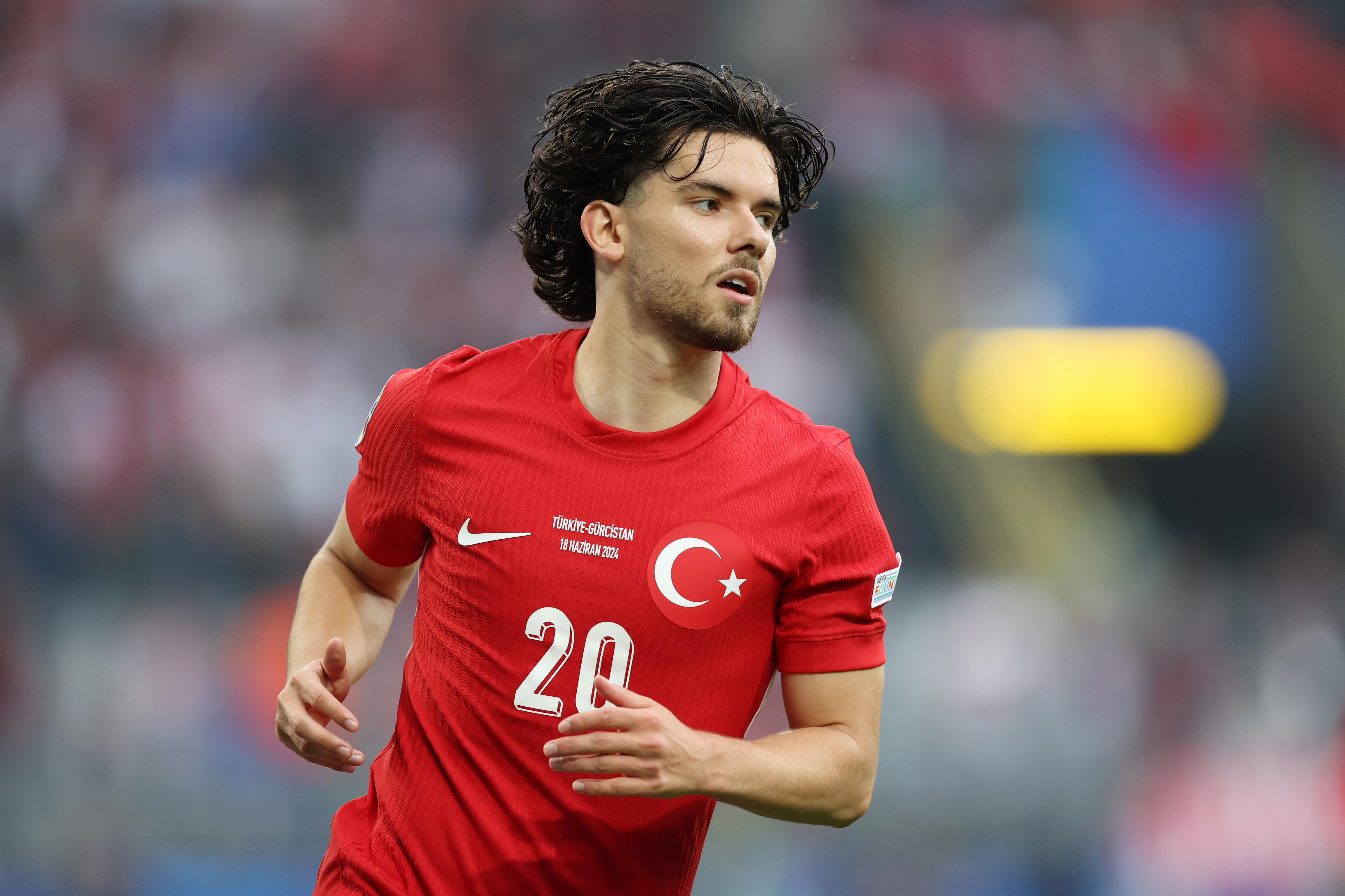 Hakan Çalhanoğlu Milli takımı bıraktı mı, Ferdi Kadıoğlu sakat mı, neden Milli takımda yok? Hakan Çalhanoğlu Milli takımı bıraktı mı, Ferdi Kadıoğlu Milli takım aday kadroda neden yok? - 2. Resim
