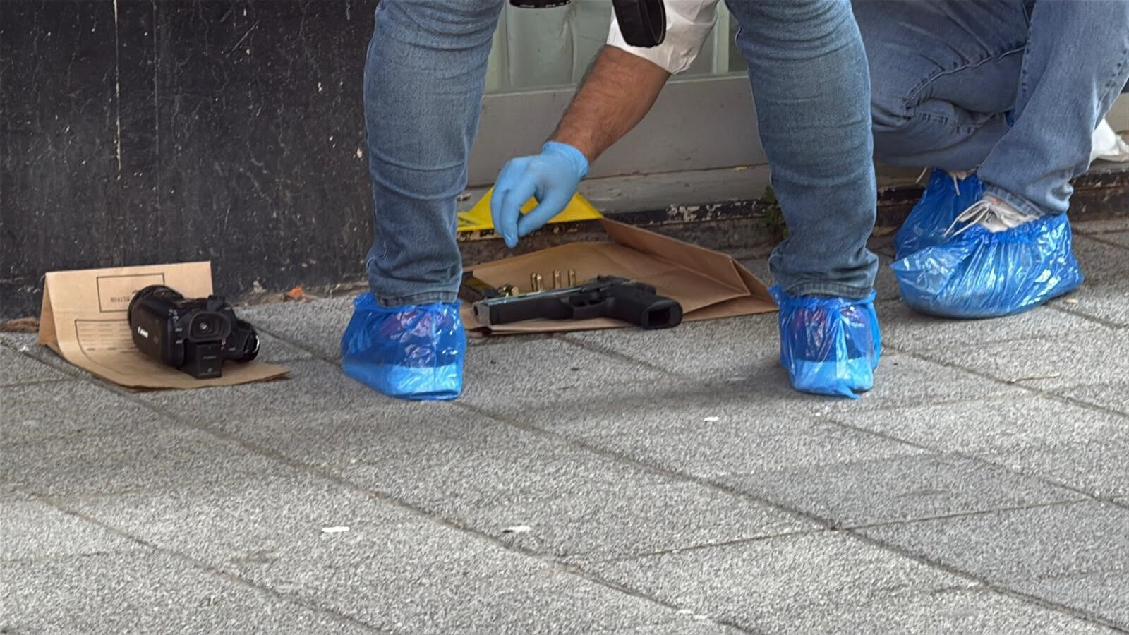 Her yerde aranıyor! Cadde ortasında tüyler ürperten infaz - 2. Resim