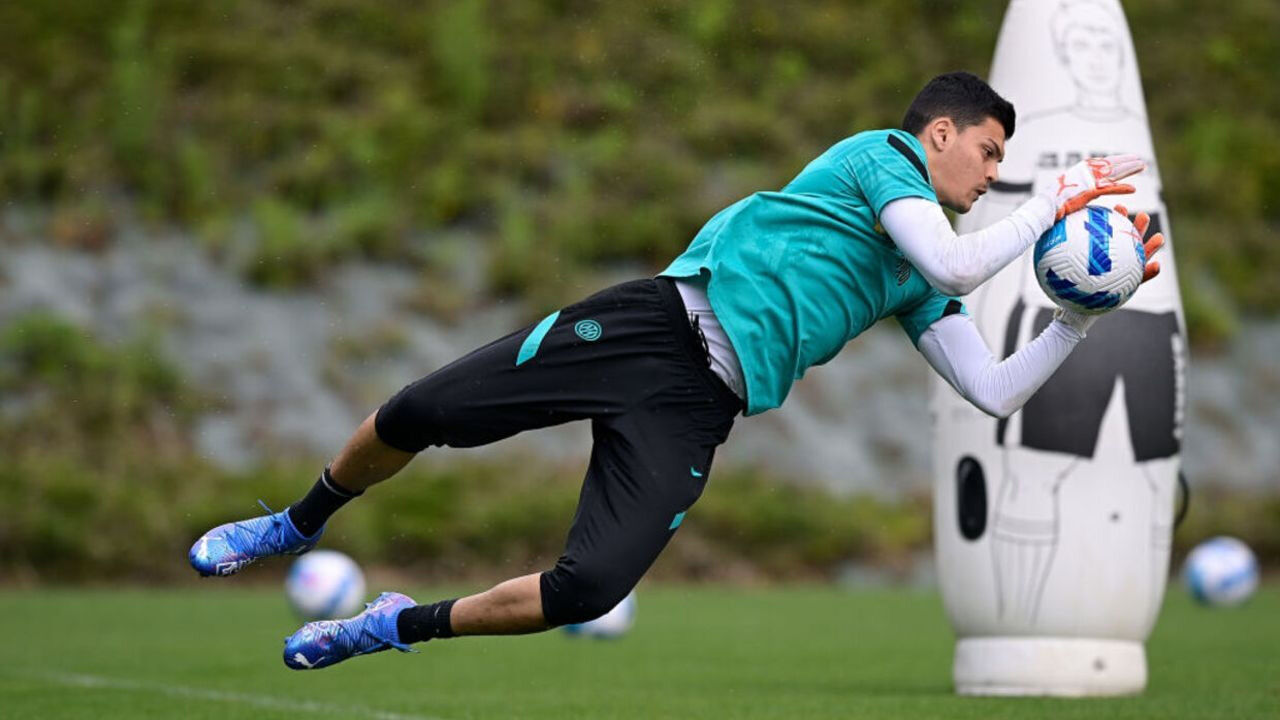 Muslera'nın veliahtı Brezilya'dan! Yönetim bayram sonunu bekliyor Muslera'nın veliahtı Brezilya'dan! Yönetim bayram sonunu bekliyor - 1. Resim