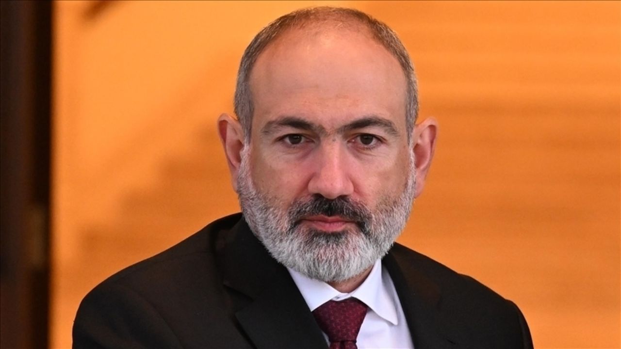 Paşinyan’a karşı savaş ilan ettiler! Muhalefet güvensizlik önergesi verdi Paşinyan’a karşı savaş ilan ettiler! Muhalefet güvensizlik önergesi verdi