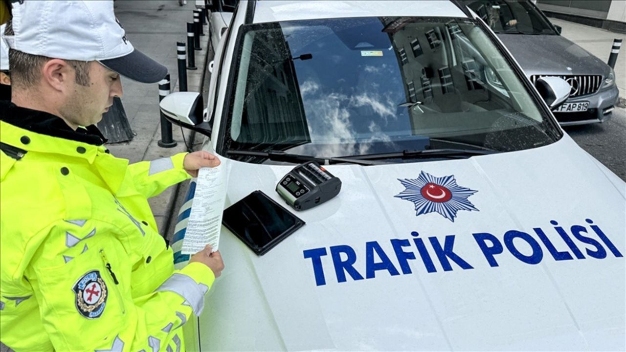 2025 zamlı trafik cezaları! Yeni trafik cezaları yürürlüğe girdi mi? 2025 zamlı trafik cezaları! Yeni trafik cezaları yürürlüğe girdi mi?