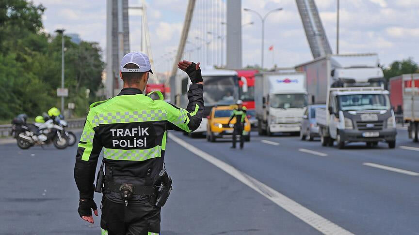 2025 zamlı trafik cezaları! Yeni trafik cezaları yürürlüğe girdi mi? 2025 zamlı trafik cezaları! Yeni trafik cezaları yürürlüğe girdi mi? - 1. Resim