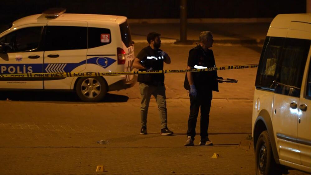 Kırıkkale'de korkunç olay! Kendisini sakat bırakan adamla buluştu, kurşunlar havada uçuştu Kırıkkale'de korkunç olay! Kendisini sakat bırakan adamla buluştu, kurşunlar havada uçuştu - 1. Resim