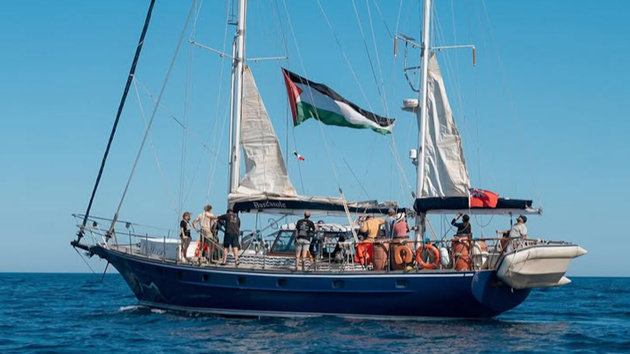 Madleen gemisine saldırı planı sızdı! Mavi Marmara gibi üzerlerine ateş açılacak Madleen gemisine saldırı planı sızdı! Mavi Marmara gibi üzerlerine ateş açılacak - 1. Resim