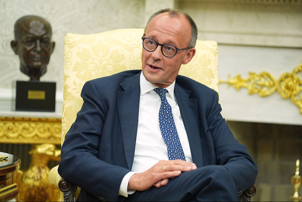 Merz-Trump görüşmesinin perde arkası dikkat çekti! Dünya ince mesajı konuştu: Sen de bir... Merz-Trump görüşmesinin perde arkası dikkat çekti! Dünya ince mesajı konuştu: Sen de bir... - 3. Resim