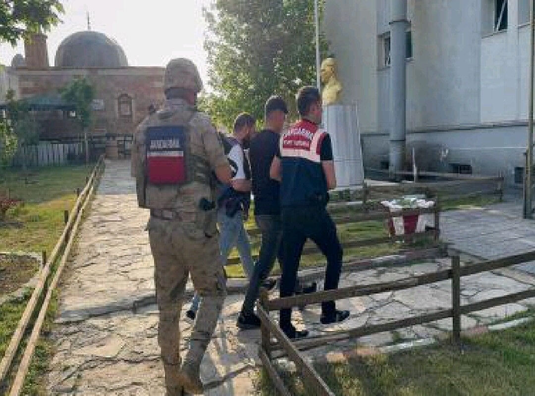 Tek kurşun 20 bin TL'ye patladı! Avlanması yasak olan geyiğe açılan ateş cep yaktı - 1. Resim