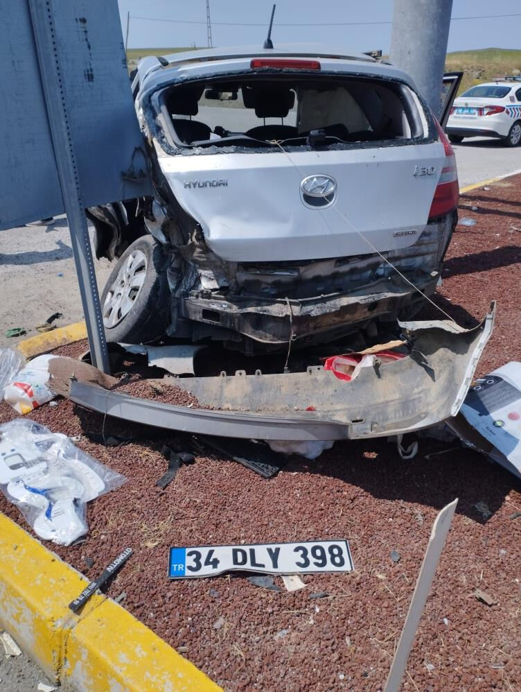 Yozgat'ta can pazarı! Arabalar kavşakta çarpıştı, ölü ve yaralılar var Yozgat'ta can pazarı! Arabalar kavşakta çarpıştı, ölü ve yaralılar var - 1. Resim