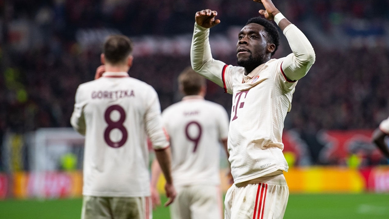Alphonso Davies Türk düğününde! Takı sırasına girdi, adı böyle anons edildi Alphonso Davies Türk düğününde! Takı sırasına girdi, adı böyle anons edildi - 2. Resim