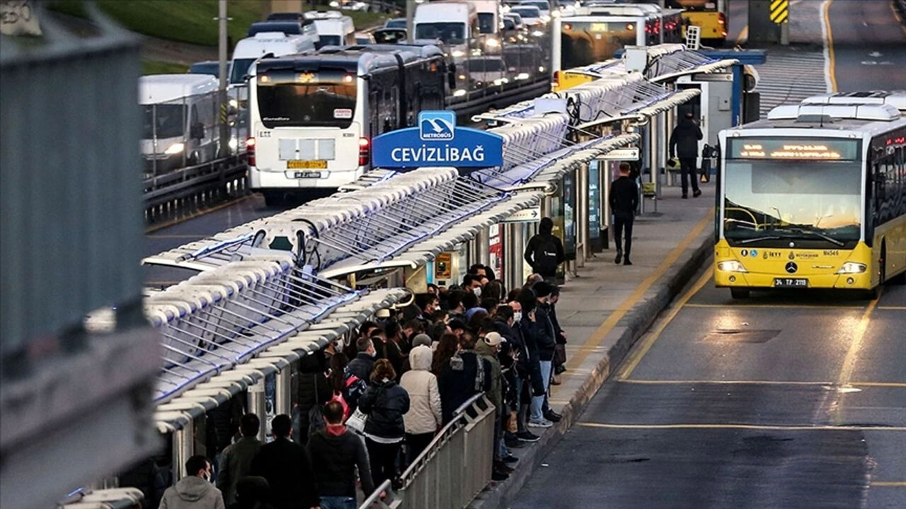 Bayramda vapurlar ücretsiz mi, bayramın son günü toplu taşımalar ücretsiz mi olacak? 9 Haziran Pazartesi Bayramda vapurlar ücretsiz mi, bayramın son günü toplu taşımalar ücretsiz mi olacak? 9 Haziran Pazartesi - 1. Resim