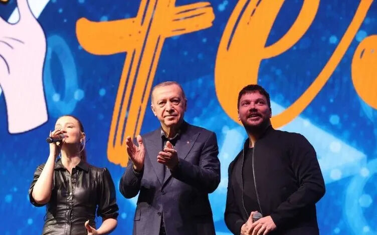 Sinan Akçıl ‘Siyasi görüşüm nedeniyle bazı sanatçılardan tepki gördüm’ diyerek o isimleri tek tek açıkladı Sinan Akçıl ‘Siyasi görüşüm nedeniyle bazı sanatçılardan tepki gördüm’ diyerek o isimleri tek tek açıkladı - 2. Resim