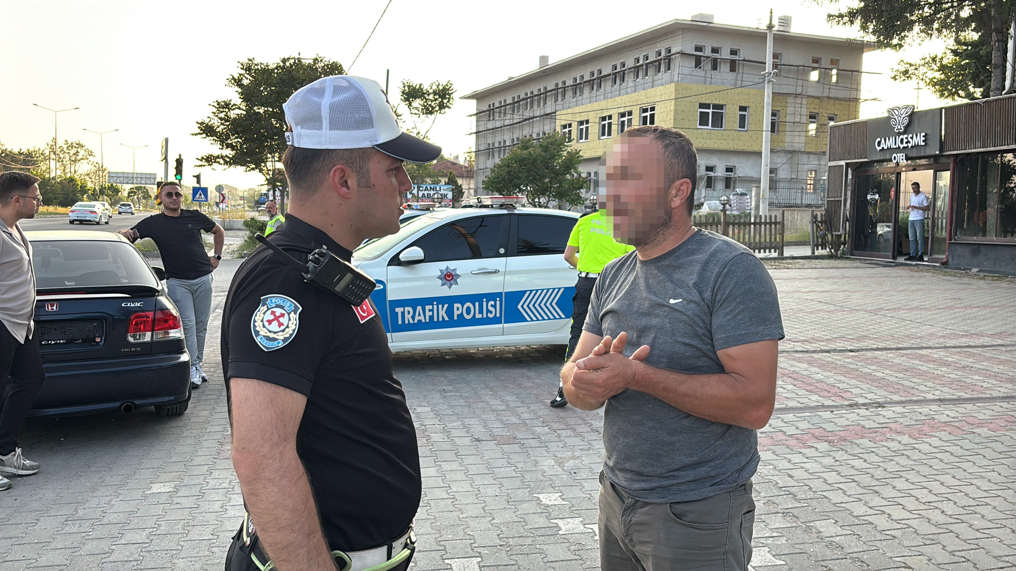 Hem alkollü hem de ehliyetsiz! Sürücüden akıllara zarar savunma: Yazıldım, şu anda hiç yok - 1. Resim