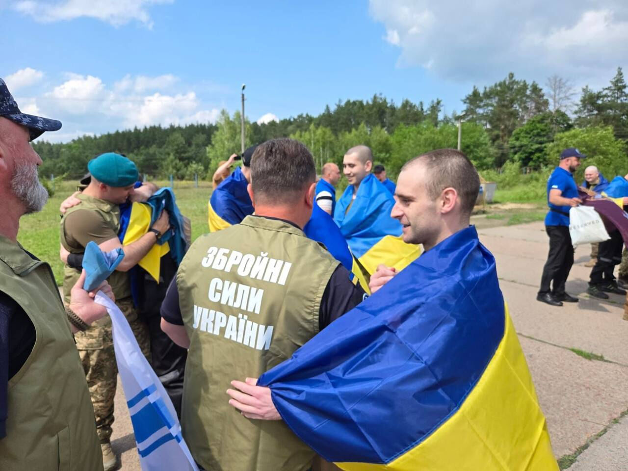 İstanbul anlaşması hayata geçti: Rusya ile Ukrayna arasında 25 yaş altı savaş esirleri takası başladı! İstanbul anlaşması hayata geçti: Rusya ile Ukrayna arasında 25 yaş altı savaş esirleri takası başladı! - 1. Resim