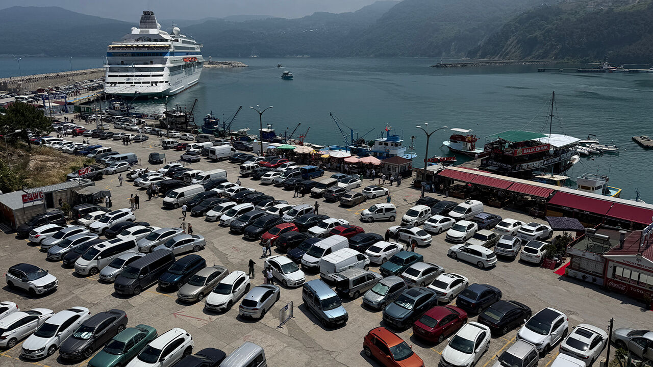 Karadeniz'in incisi! Bayramda nüfusunun 40 katı turist ağırladı Karadeniz'in incisi! Bayramda nüfusunun 40 katı turist ağırladı - 1. Resim