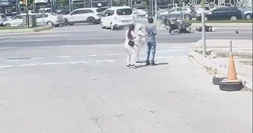 Kartal'da korkunç kaza! Polis memurları yaralandı Kartal'da korkunç kaza! Polis memurları yaralandı - 1. Resim