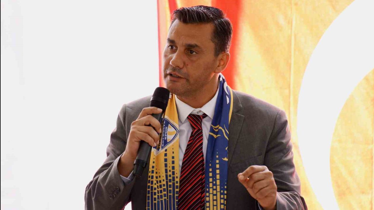 Siyasilerden hayatını kaybeden Manisa BB Başkanı Ferdi Zeyrek için başsağlığı mesajları Siyasilerden hayatını kaybeden Manisa BB Başkanı Ferdi Zeyrek için başsağlığı mesajları