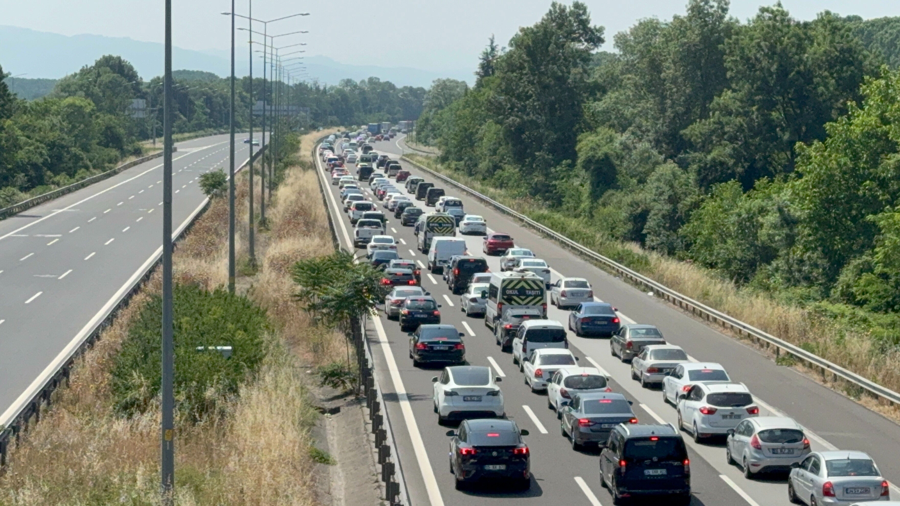Tatilin ardından 'direksiyon' mesaisi: Trafik haritası kırmızıya boyandı! Dönüyorlar... Tatilin ardından 'direksiyon' mesaisi: Trafik haritası kırmızıya boyandı! Dönüyorlar... - 1. Resim