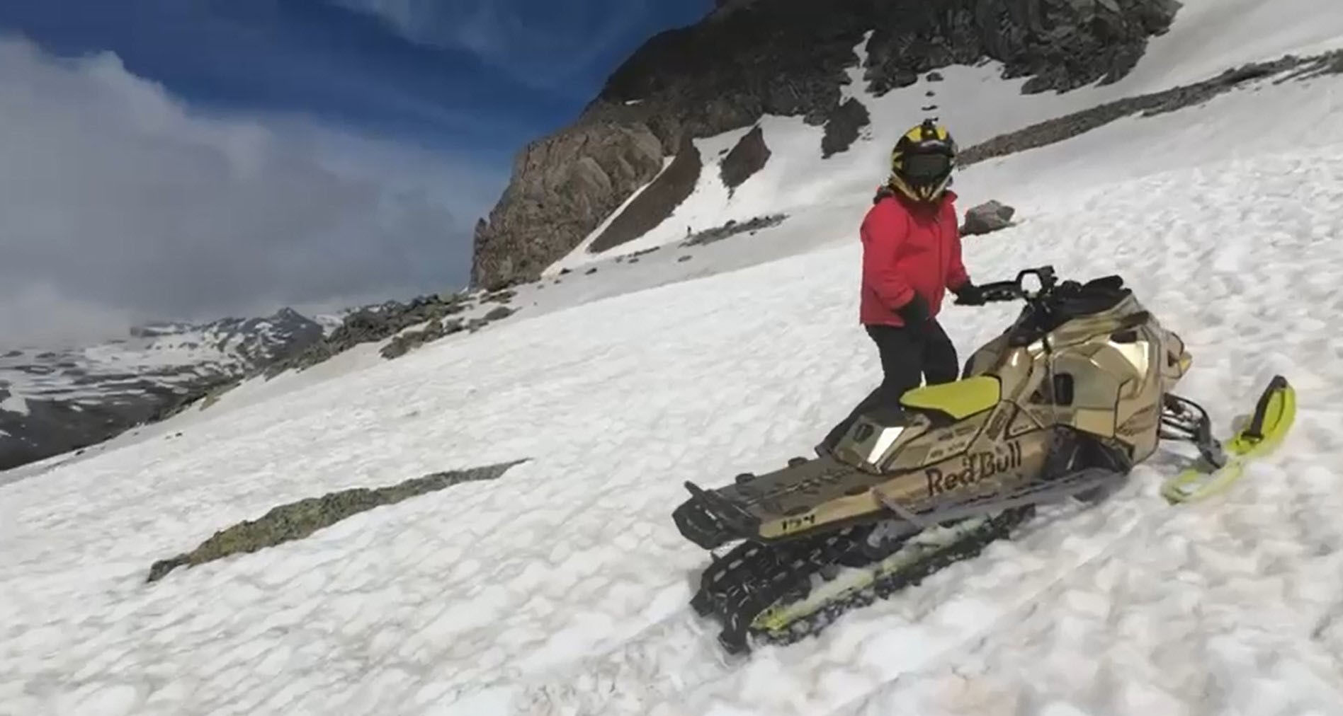 Türkiye'de nadir rastlanan bir doğa harikası! Haziran ayında ‘karda kayak' keyfi yaptılar - 3. Resim