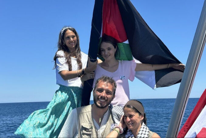 Yasemin Acar kimdir, kaç yaşında, nereli? Gazze yardım gemisindeki Türk Yasemin Acar'ın hayatı - 3. Resim