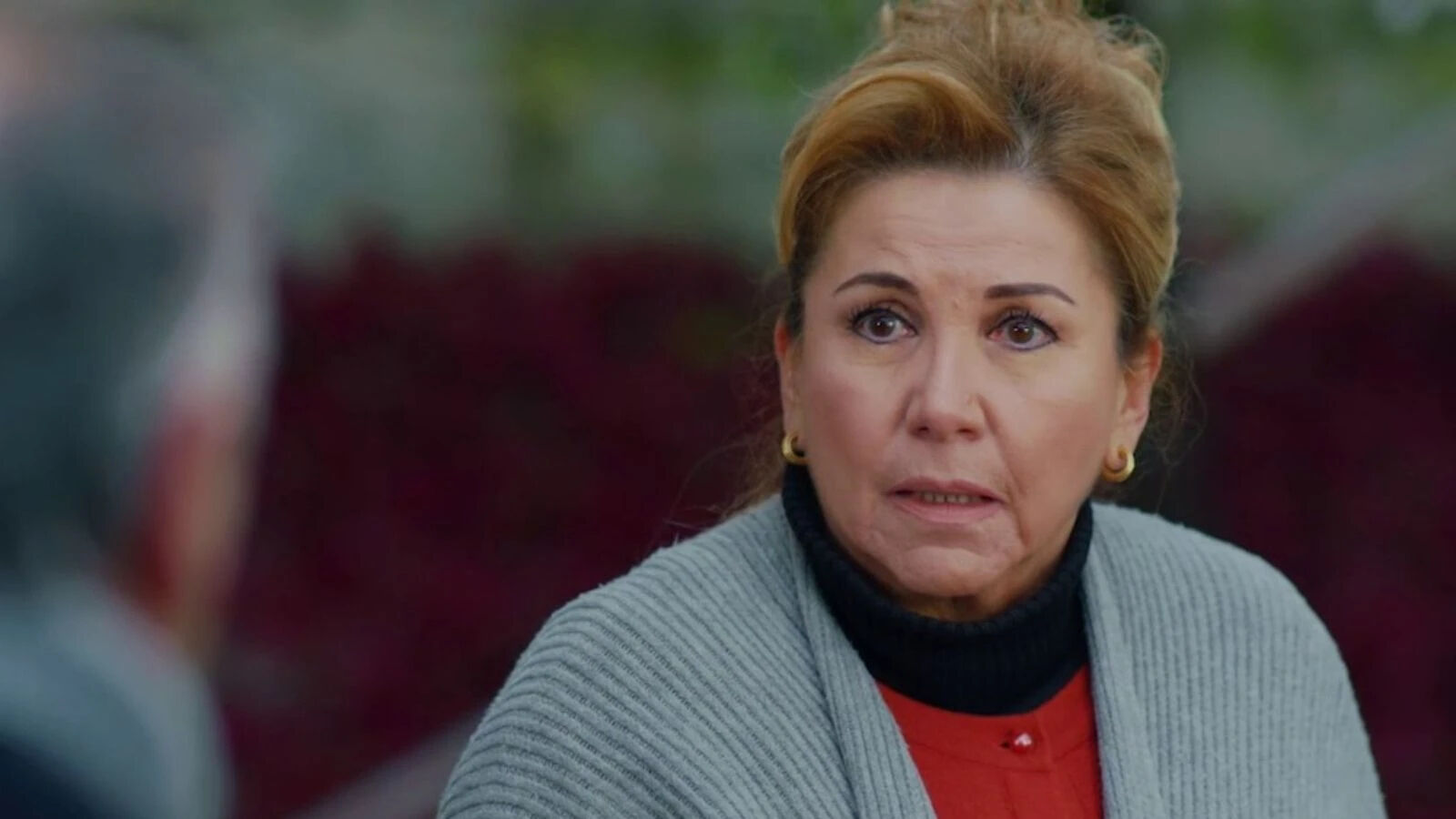 Bir süredir kanser tedavisi gören oyuncu Gül Onat o yorumlara isyan etti: "Ne kadar acımasızsınız" Bir süredir kanser tedavisi gören oyuncu Gül Onat o yorumlara isyan etti: "Ne kadar acımasızsınız" - 1. Resim