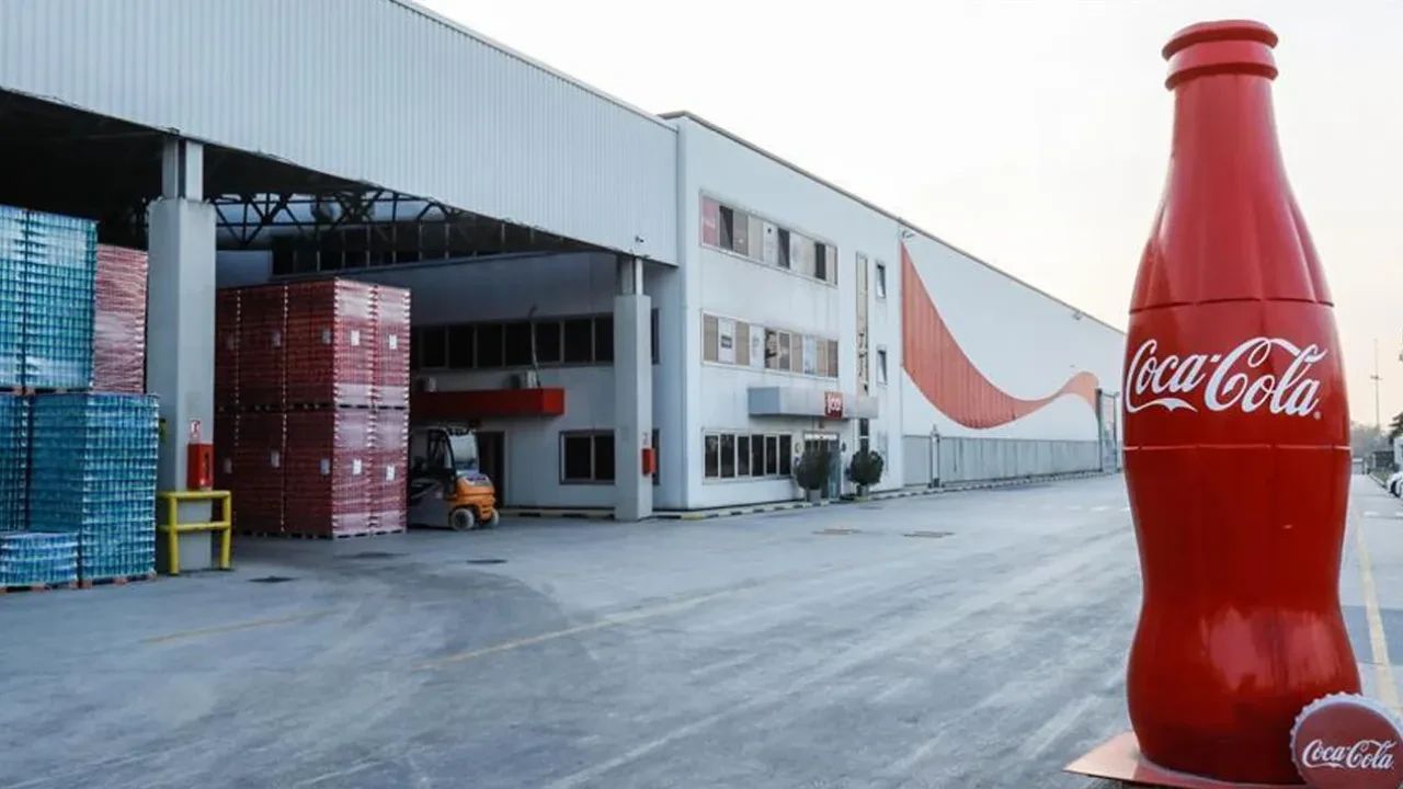 Coca-Cola firmasına neden soruşturma başlatıldı? Rekabet Kurulu’ndan şok eden karar! Coca-Cola firmasına neden soruşturma başlatıldı? Rekabet Kurulu’ndan şok eden karar!