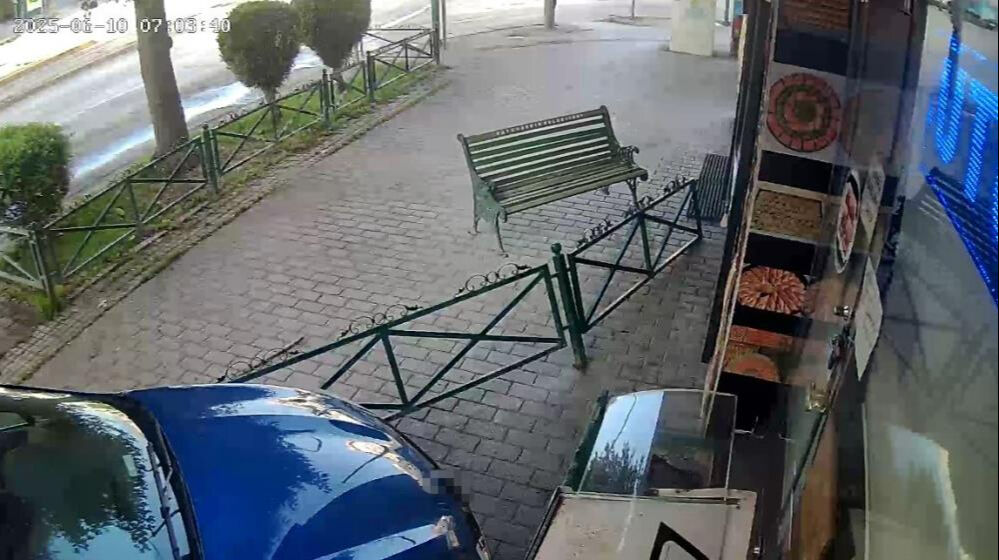 Eskişehir'de faciaya ramak kala: Dehşet anı kamerada! 5 kat fazla alkollü çıktı, kameraya isyan etti Eskişehir'de faciaya ramak kala: Dehşet anı kamerada! 5 kat fazla alkollü çıktı, kameraya isyan etti - 3. Resim