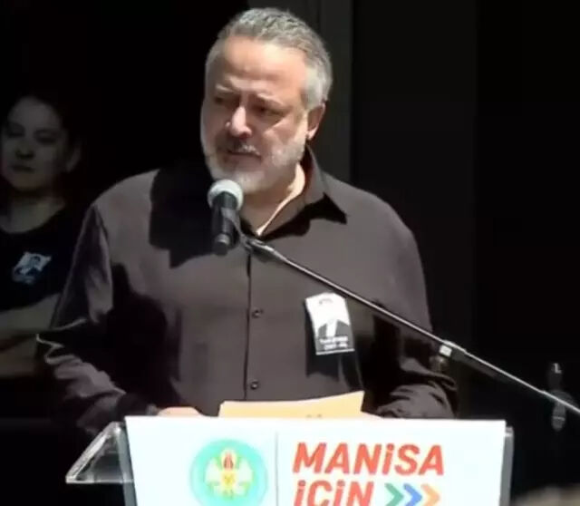 Ferdi Zeyrek'in cenazesinde dikkat çeken isim: Ünlü oyuncu oradaydı... Ferdi Zeyrek'in cenazesinde dikkat çeken katılım: Ünlü oyuncu oradaydı... - 2. Resim