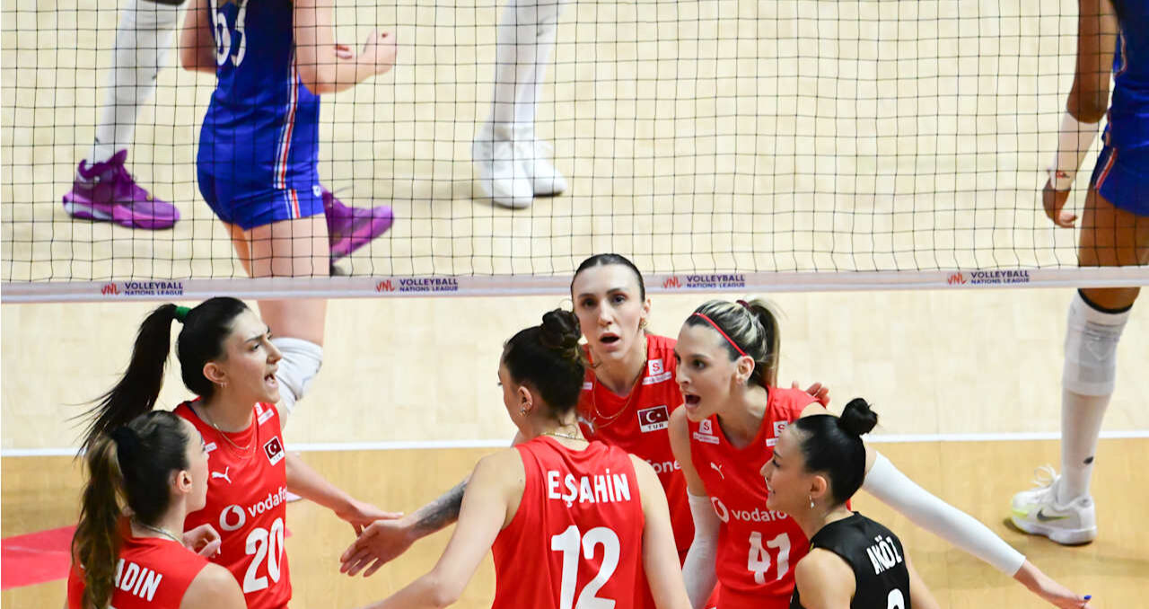 Filenin Sultanları İstanbul etabı maç programı! Voleybol maçları ne zaman? Filenin Sultanları İstanbul etabı maç programı! Voleybol maçları ne zaman? - 1. Resim