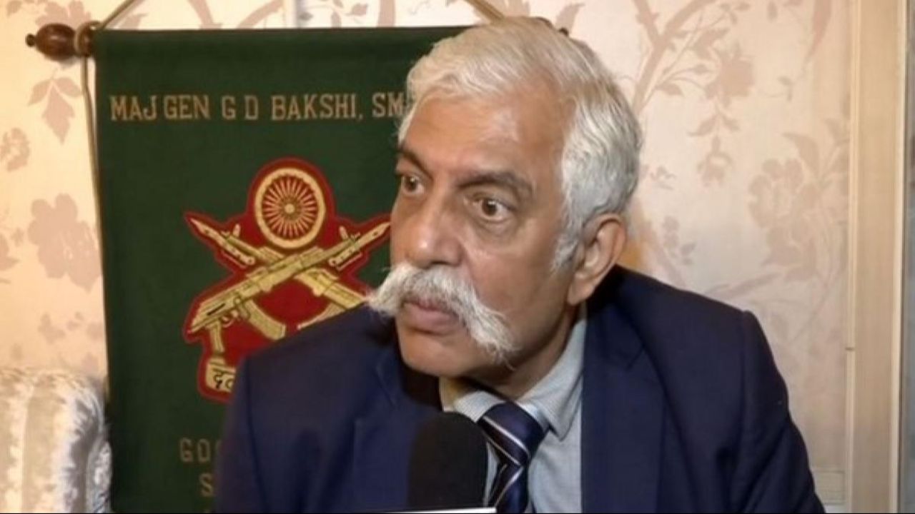 Hintli Generalden Türkiye'ye savaş çağrısı: "Yunanistan ve Kıbrıs'la ittifak kuralım" Hintli Generalden Türkiye'ye savaş çağrısı: "Yunanistan ve Kıbrıs'la ittifak kuralım"