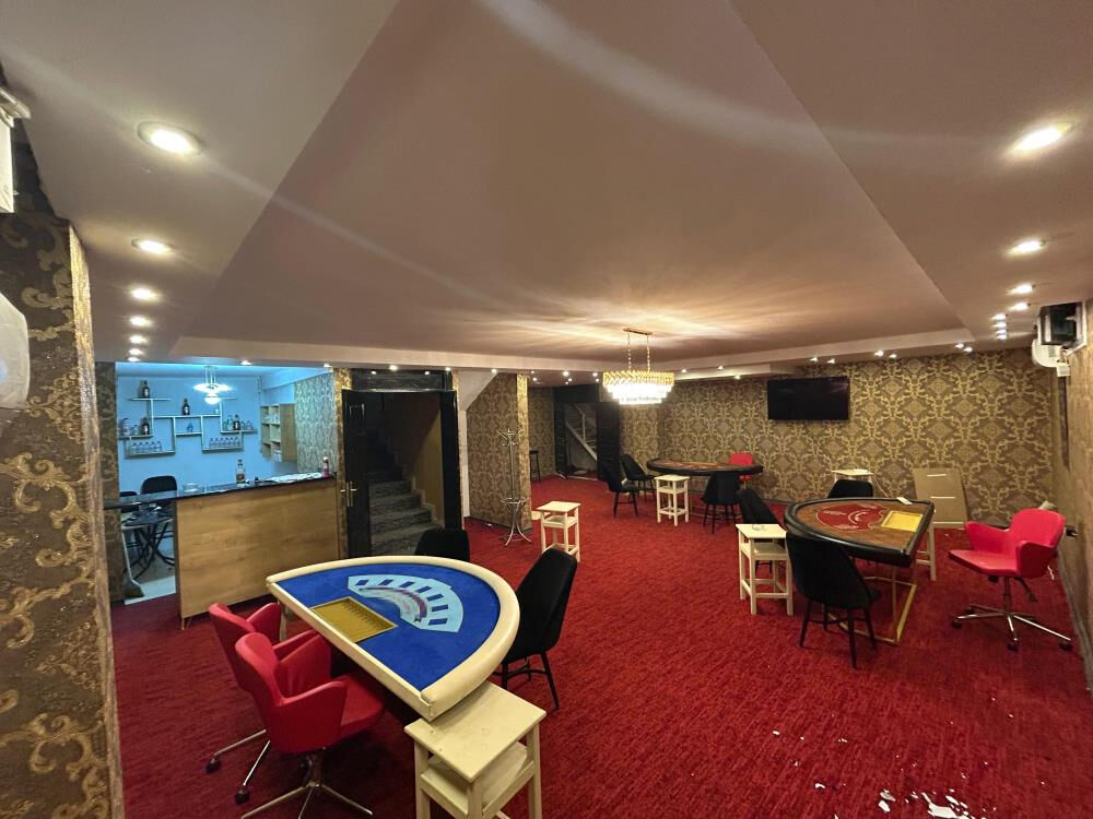 Okulun yanı başında açtılar! Tavandan cephanelik çıktı, ifadesi "pes" dedirtti: Arkadaşlarımı mangala davet ettim Okulun yanı başında açtılar! Tavandan cephanelik çıktı, ifadesi "pes" dedirtti: Arkadaşlarımı mangala davet ettim - 1. Resim