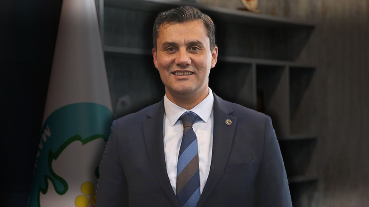 Özgür Özel, arkadaşı Ferdi Zeyrek'i elleriyle toprağa verdi! Ferdi Zeyrek