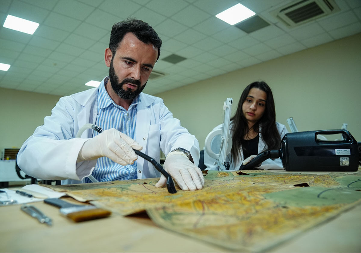 Şehrin hafızası onların elinde! Bu eğitim sayılı kişiye veriliyor, sabır ve beceri gerektiriyor Şehrin hafızası onların elinde! Bu eğitim sayılı kişiye veriliyor, sabır ve beceri gerektiriyor - 4. Resim