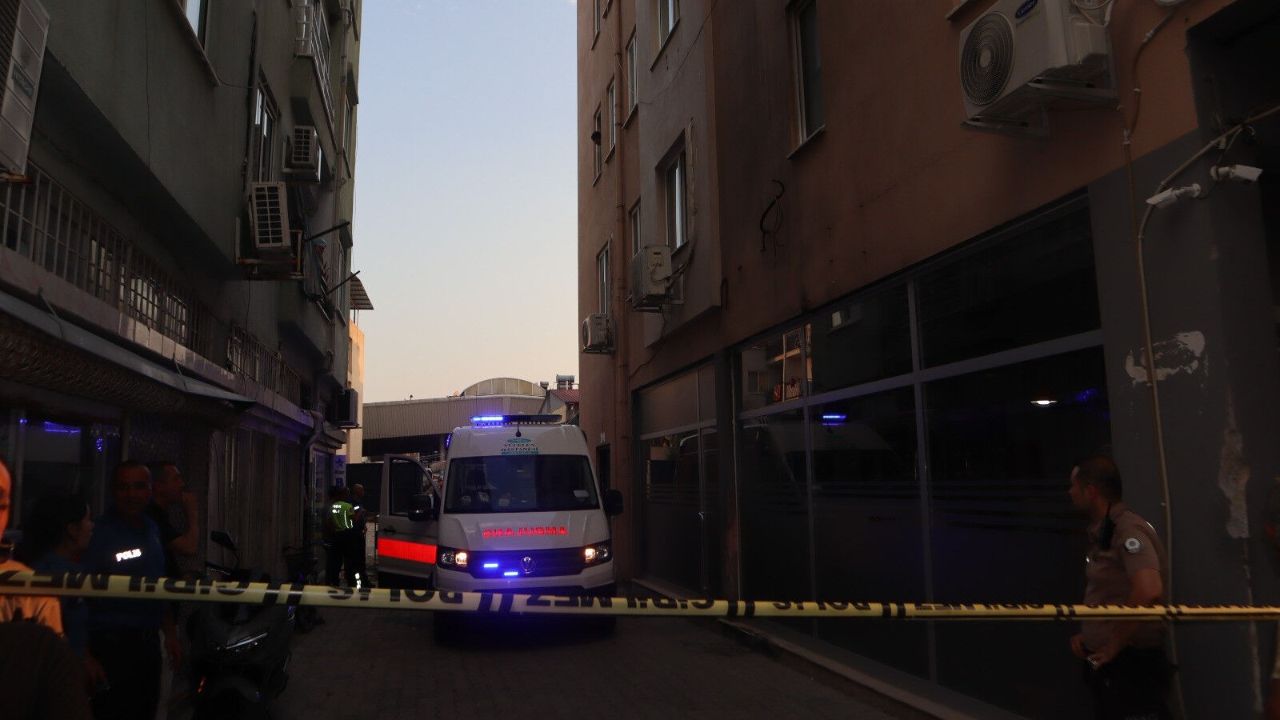 Aile ziyareti kanlı bitti! Baba ve oğlunu katleden zanlı hakkında karar Aile ziyareti kanlı bitti! Baba ve oğlunu katleden zanlı hakkında karar
