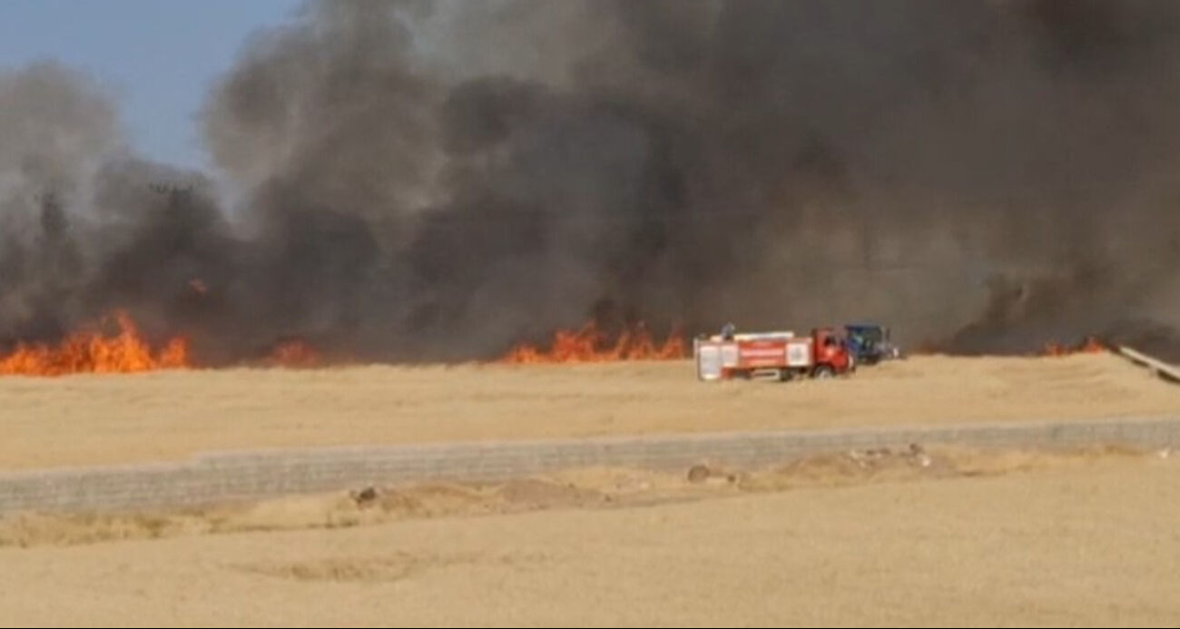 Araban Ovası kan ağlıyor! Çiftçi kabusu yaşadı, 6 tarla kül oldu Araban Ovası kan ağlıyor! Çiftçi kabusu yaşadı, 6 tarla kül oldu - 1. Resim