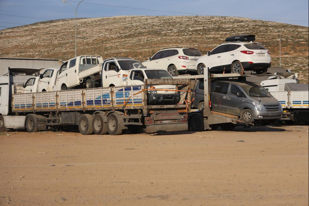 Ayda bin 500'ü buluyor! Yüzlerce ikinci el araç Suriye'ye taşınıyor - 2. Resim